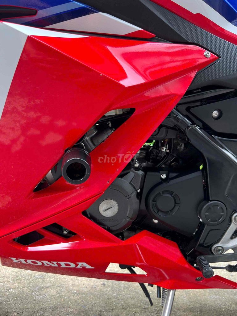 cbr150r. Mua bán Xe máy tại Quận Gò Vấp Tp Hồ Chí Minh được đăng bởi Đặng Hoàng Minh Khánh hình 5