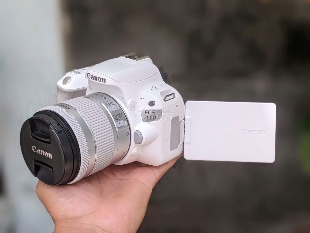 [Máy ảnh KTS] Canon 200D kèm lens 18-55MM. Mua bán Máy ảnh, Máy quay tại Quận 6 Tp Hồ Chí Minh được đăng bởi may anh KTS hình 1