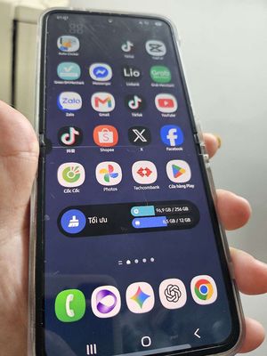Samsung Z Flip 6 12GB Giá bỏ màn