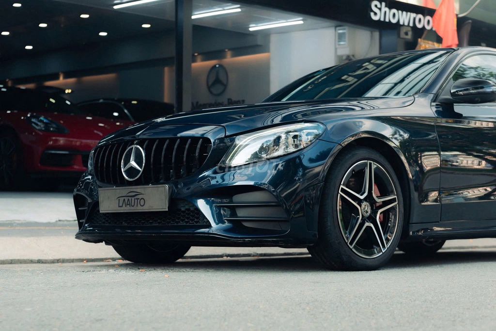 Mercedes Benz C300 AMG 2019 - Xanh CVS/Đen. Mua bán Ô tô tại Quận 7 Tp Hồ Chí Minh được đăng bởi Bi Xe Đức hình 4