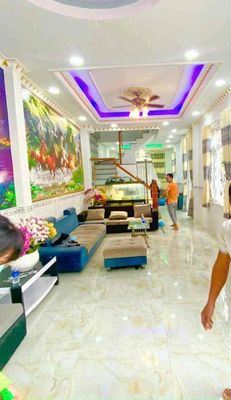 Nhà phố 72 m² · 2 PN · Đường Chiến Lược