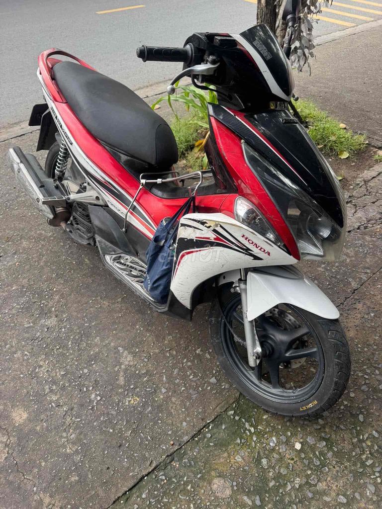 Honda Air Blade 2012 bstp êm ngon,bảo hành,góp