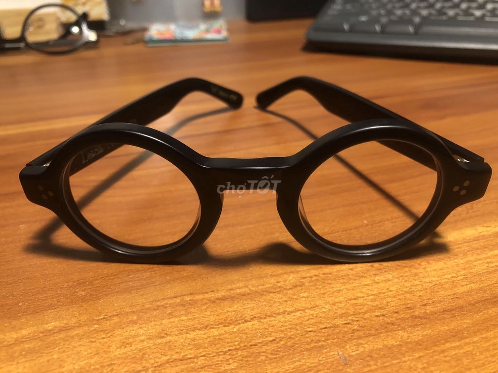 Gọng kính Lesca Lunetier Burt Đen - còn mới 99%. Mua bán Phụ kiện thời trang khác tại Quận 3 Tp Hồ Chí Minh được đăng bởi Giang hình 1