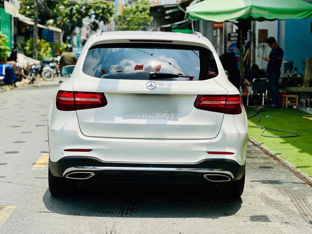Mercedes Benz GLC 300 AMG 4MATIC  Model 2017. Mua bán Ô tô tại Quận 8 Tp Hồ Chí Minh được đăng bởi Hồng Phúc hình 13
