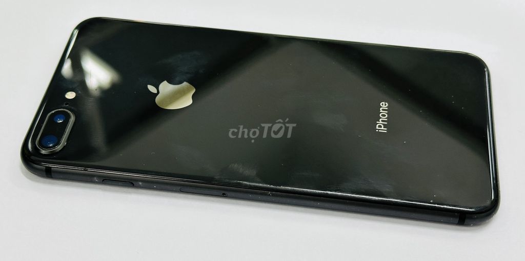 iphone 8 plus quốc tế đen bóng , pin 100%