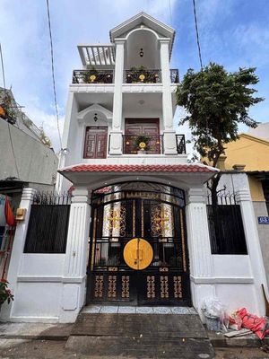 Nhà Lầu Bán Lỗ 830Triệu 4 Phòng Ngủ Ở Bình Chánh Cách Quốc Lộ 1~ 400m. Mua bán nhà ở tại Huyện Bình Chánh Tp Hồ Chí Minh được đăng bởi Kim Nhi
