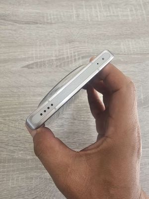 Vivo X100 Ultra 12GB/256GB Bạc likenew 99%