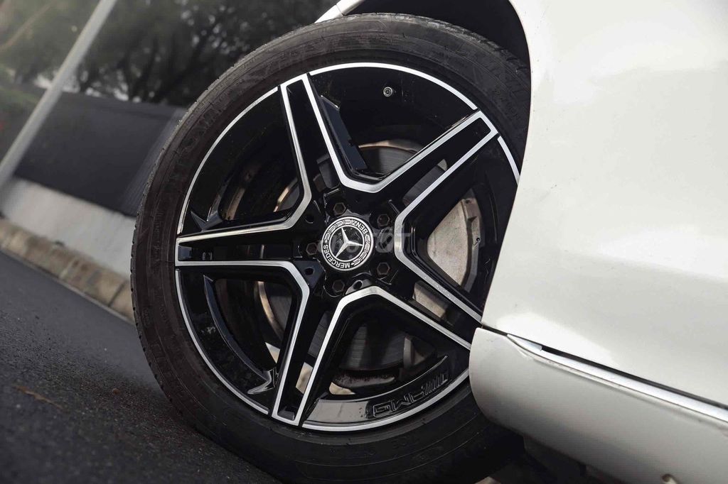 Mercedes Benz C250 Exclusive 2018 - Trắng/Đen. Mua bán Ô tô tại Quận 7 Tp Hồ Chí Minh được đăng bởi Bi Xe Đức hình 7