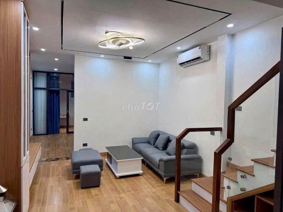 Дом в аренду в Кхам Тхиене, Донг Да, 4BR, 13tr