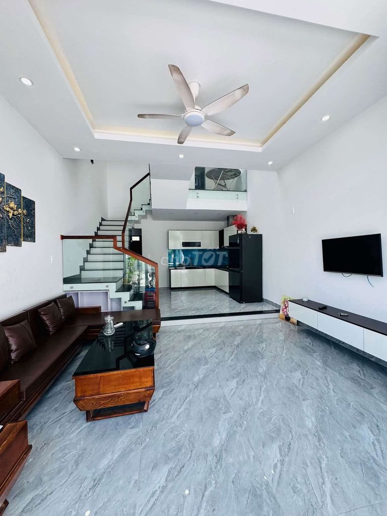 Modern 3-storey house with rooftop in Nam Hòa Xuân — photo 1