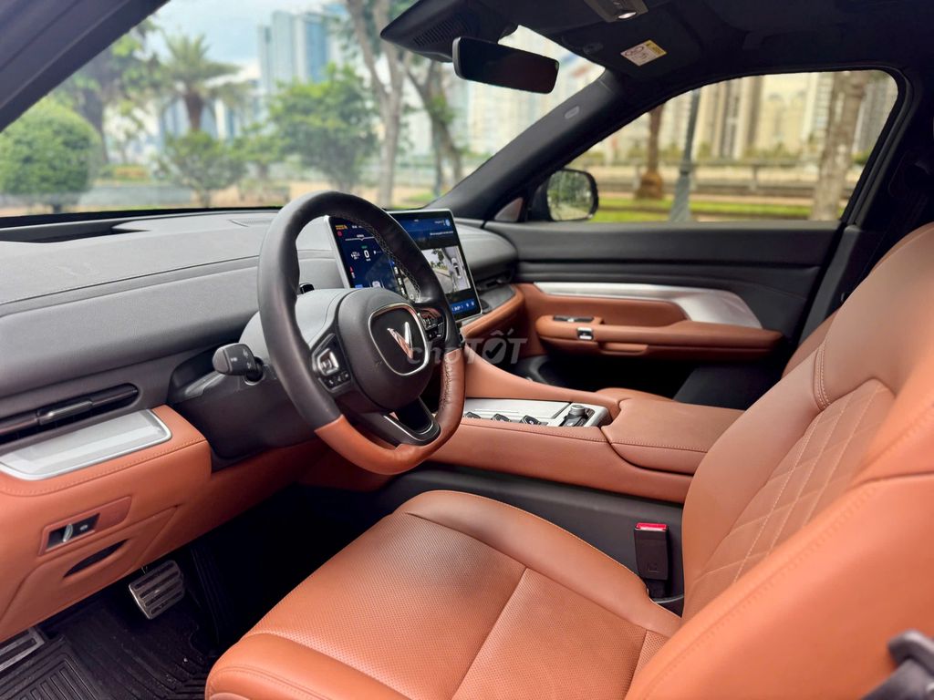 VinFast VF9 Plus 2024 - Màu xám - 8200km - Mua pin. Mua bán Ô tô tại Thành phố Thủ Đức Tp Hồ Chí Minh được đăng bởi OTOCITY hình 10