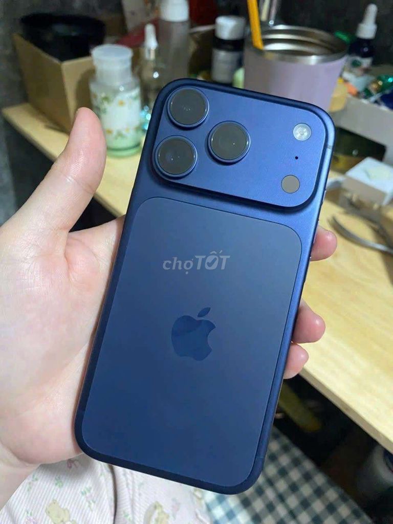 iPhone 17 Pro Max 256GB Xanh. Mua bán Điện thoại tại Quận Ngũ Hành Sơn Đà Nẵng được đăng bởi Trieu Le hình 1