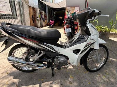 Nhà dư dùng cần bán xe Wave Blade 110cc. Mua bán Xe máy tại Thành phố Long Xuyên An Giang được đăng bởi SHOP 2HAND XUKA