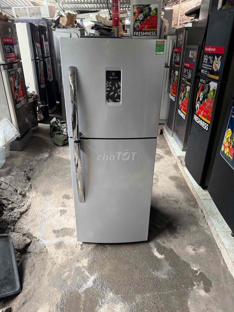 electrolux 210l 1tr8 không bám tuyết bh 3 tháng. Mua bán Tủ lạnh tại Thành phố Thủ Đức Tp Hồ Chí Minh được đăng bởi đỗ thị mai  hình 1