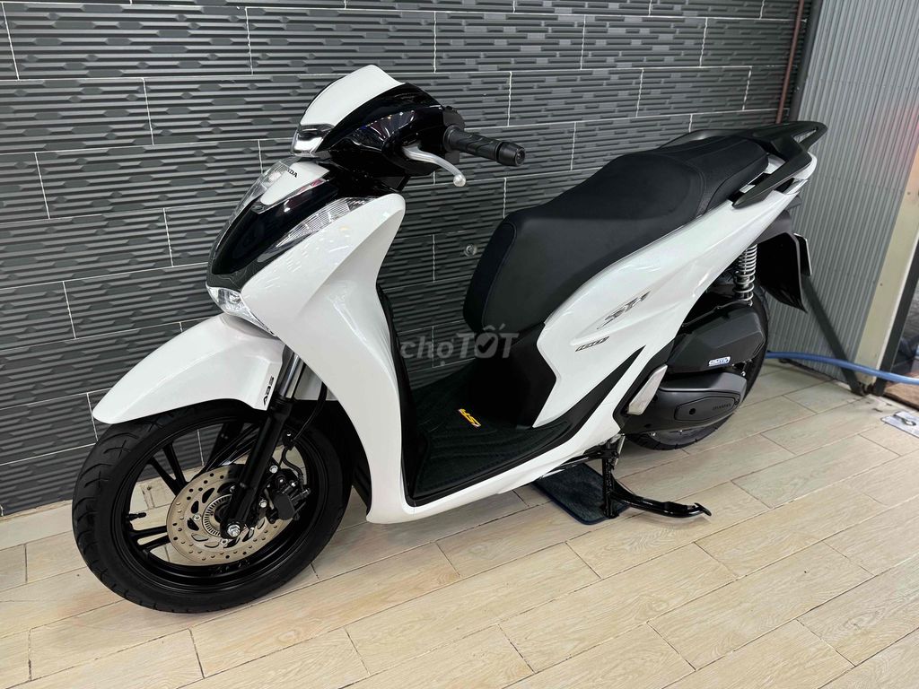 Honda SH160 ABS 2023 Trắng Panda Sporty Bstp