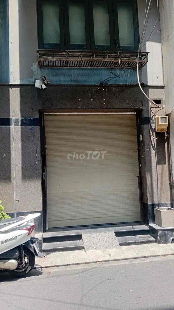 Mặt bằng kinh doanh hẻm 330/ Phan Đình Phùng