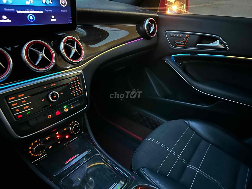 Mercedes Benz CLA Class 11/2015 CLA 200 - 75000 km. Mua bán Ô tô tại Quận 7 Tp Hồ Chí Minh được đăng bởi Auto Car Quận 7 hình 8