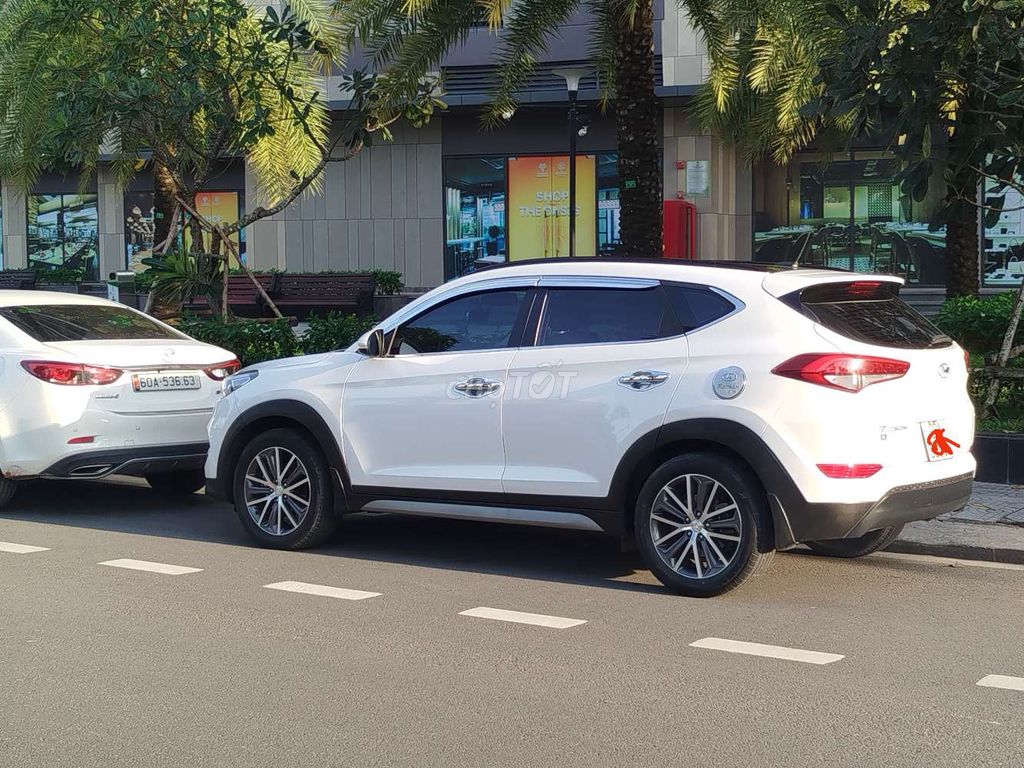 Hyundai Tucson 2016 - 103000 km. Mua bán Ô tô tại Thành phố Thủ Đức Tp Hồ Chí Minh được đăng bởi Viet hình 1