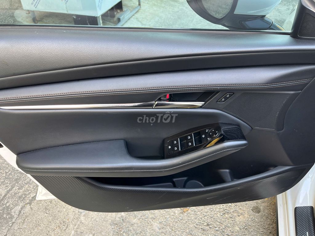 MAZDA 3 1.5 LUXURY 2023 GIA ĐÌNH LƯỚT 1 CHỦ HT 70%. Mua bán Ô tô tại Thành phố Thủ Đức Tp Hồ Chí Minh được đăng bởi Hiếu hình 13