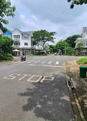 Bán nhà KDC ParkRiverside gần Liên Phường, Đỗ Xuân Hợp 3 lầu 4PN gara. Mua bán nhà ở tại Thành phố Thủ Đức Tp Hồ Chí Minh được đăng bởi Thanh Văn