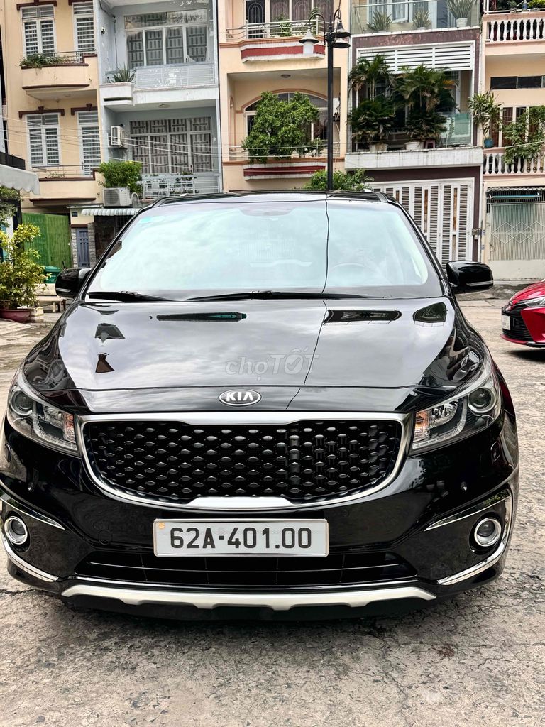 Kia Sedona 2018 2.2 DATH - 75000 km