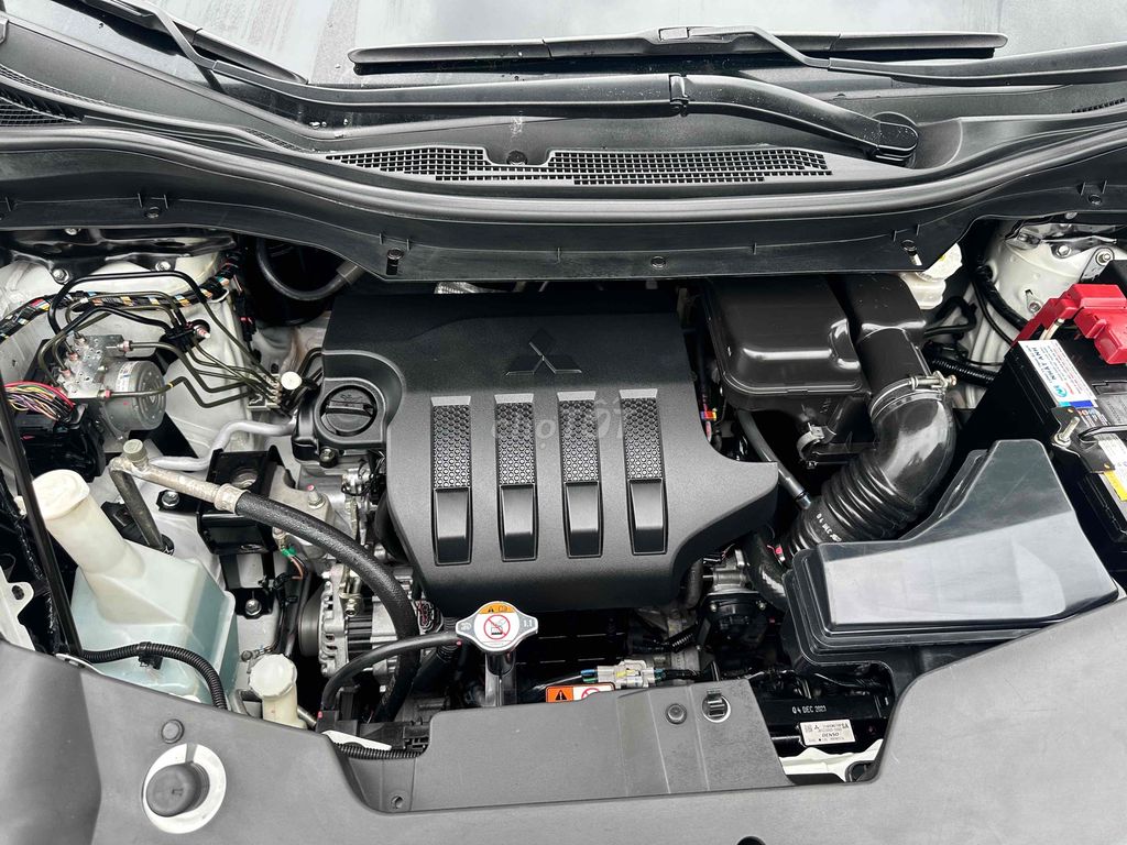 Xe 7 Chỗ Xpander 1.5 sx 2013 AT Premium. Mua bán Ô tô tại Quận Hoàng Mai Hà Nội được đăng bởi Thang Pham hình 17