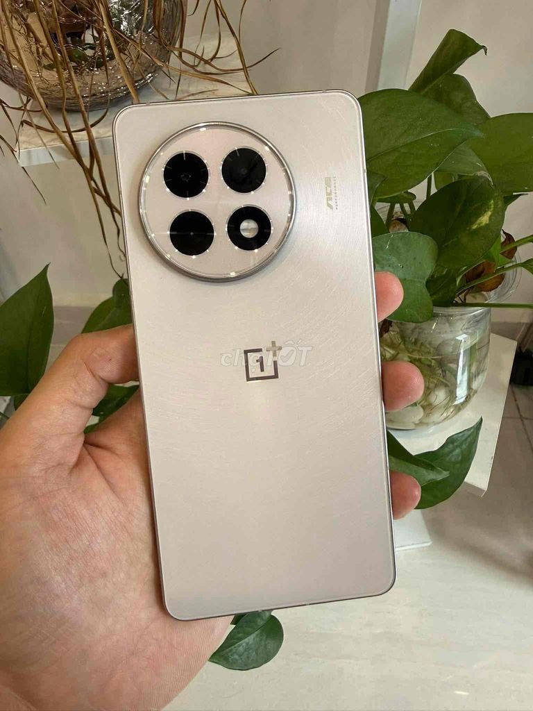 OnePlus ACE 5 12/256 đẹp fullbox. Mua bán Điện thoại tại Thành phố Nam Định Nam Định được đăng bởi Cửa Hàng Di Động Giá Tốt hình 1
