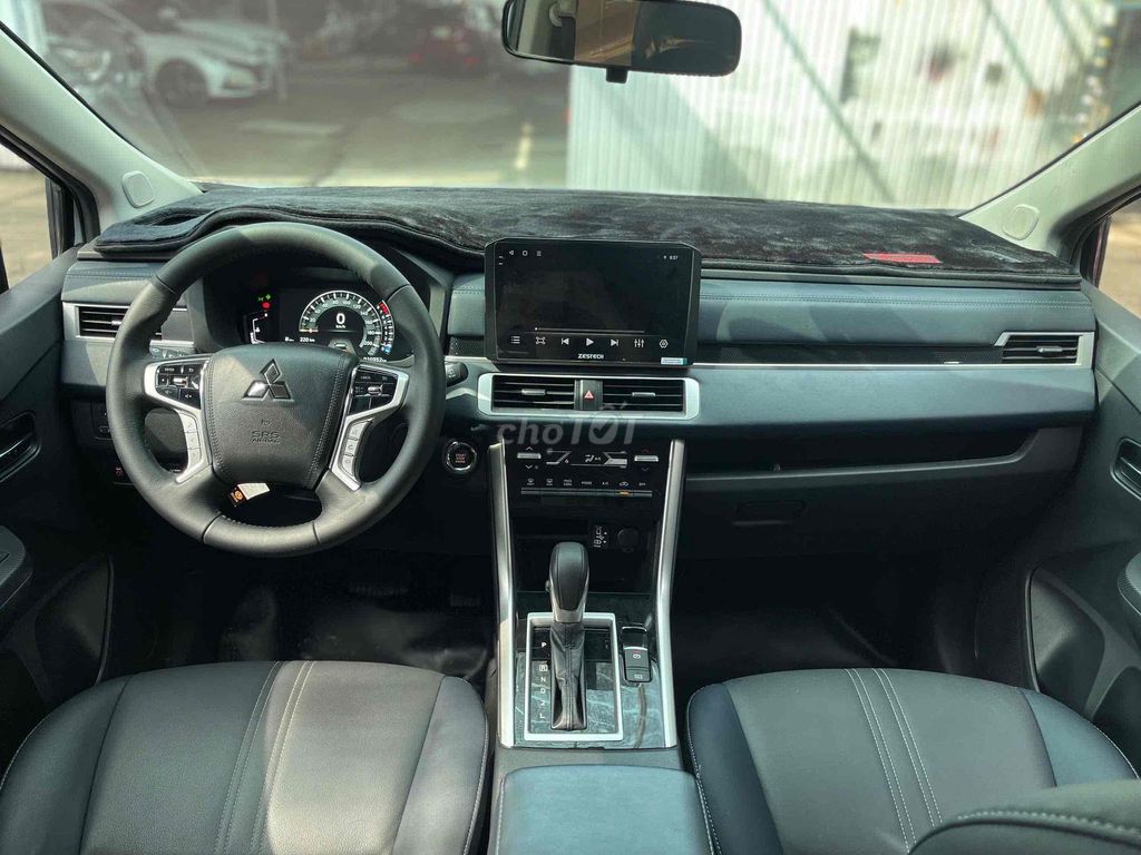 Mitsubishi Xpander Cross 2025 - 10000 km một chủ. Mua bán Ô tô tại Thành phố Thủ Đức Tp Hồ Chí Minh được đăng bởi FASTCARS THÁI Ô TÔ CŨ  hình 13