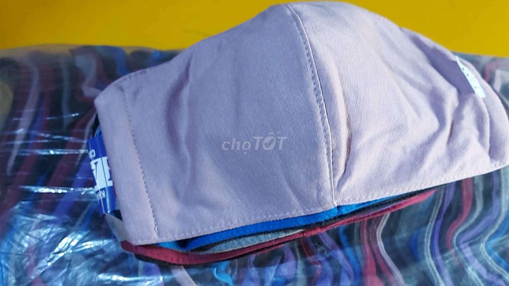 Khẩu trang vải mới 100% 10 cái/lốc. Mua bán Phụ kiện thời trang khác tại Huyện Hóc Môn Tp Hồ Chí Minh được đăng bởi Quyên hình 1