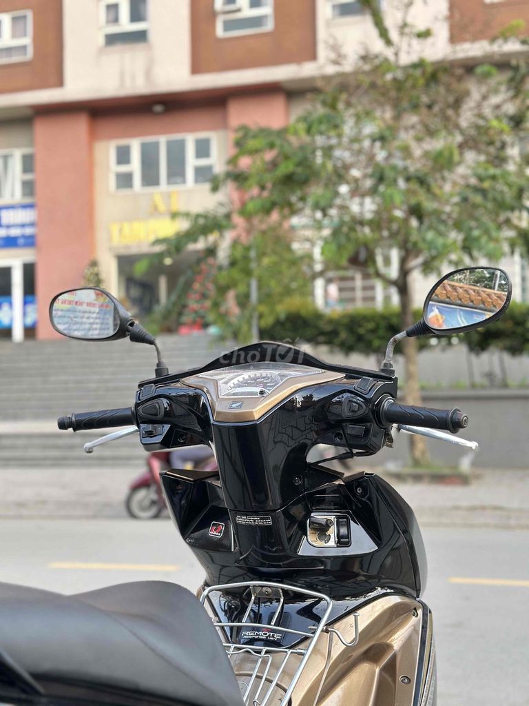 Honda Airblade 125 2014 Vàng đồng. Mua bán Xe máy tại Thành phố Thủ Đức Tp Hồ Chí Minh được đăng bởi Xe Máy Trường Thịnh hình 4