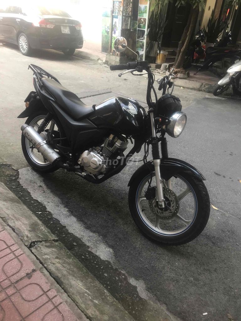 Cần bán. Mua bán Xe máy tại Quận Hà Đông Hà Nội được đăng bởi nguyễn văn trường hình 1