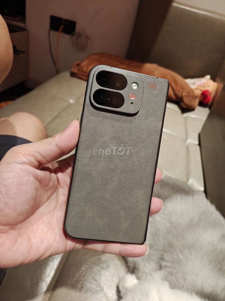 Google Pixel 9 Pro Gold 16/256GB Đen quốc tế. Mua bán Điện thoại tại Quận Cầu Giấy Hà Nội được đăng bởi l3e hình 1