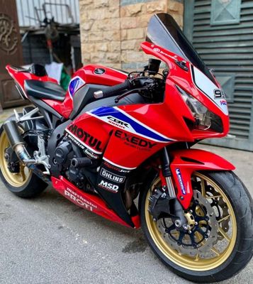 🌈TPHCM Honda CBR1000RR siêu đẹp chơi Tết ❤️🌈