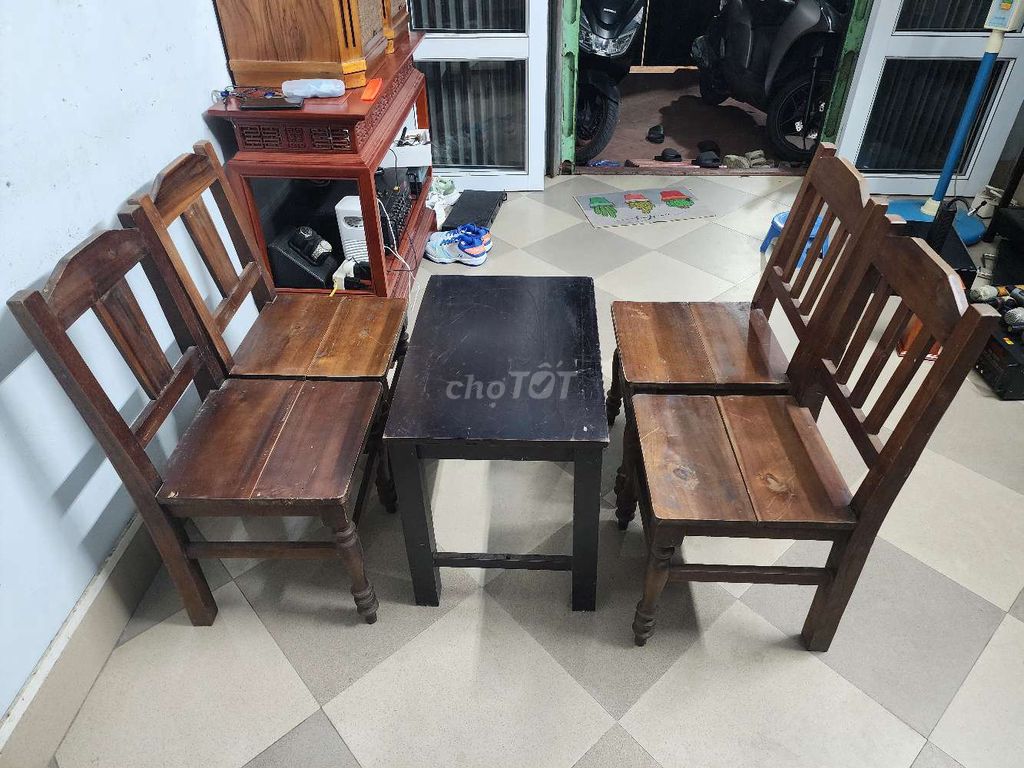 Bộ bàn ghế Gỗ thịt Nâu nhỏ. Mua bán Bàn ghế tại Thành phố Nam Định Nam Định được đăng bởi Hà Sơn hình 1