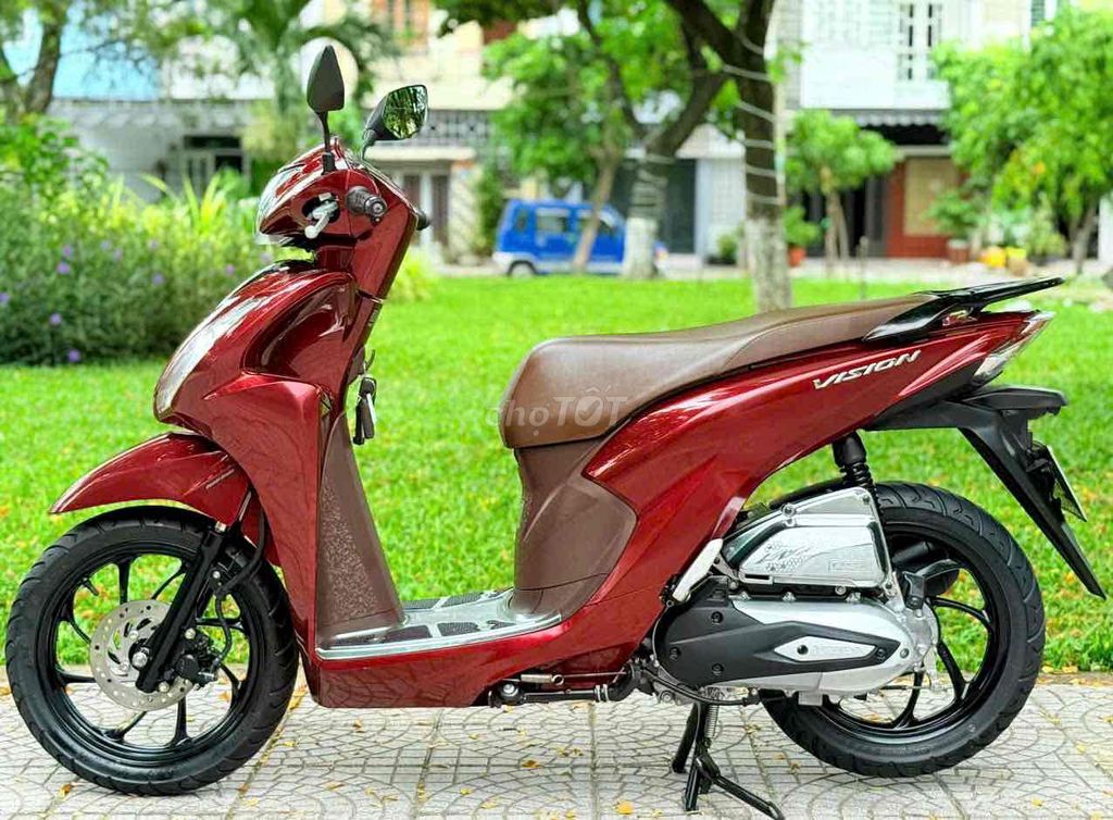 Honda Vision 2021 Красный Автомат