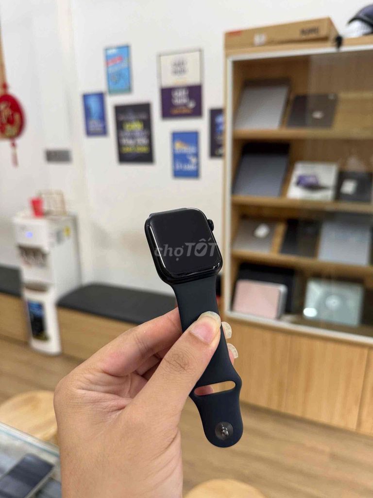 Apple Watch SE 3 Đen 44mm. Mua bán Thiết bị đeo thông minh tại Quận Đống Đa Hà Nội được đăng bởi TP Hanoi Mobile hình 1