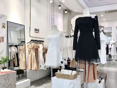 GIÁ RẺ 2x - Nhà Nguyễn Thị Minh Khai, Q1 - DT 5x11m, TRỆT LẦU