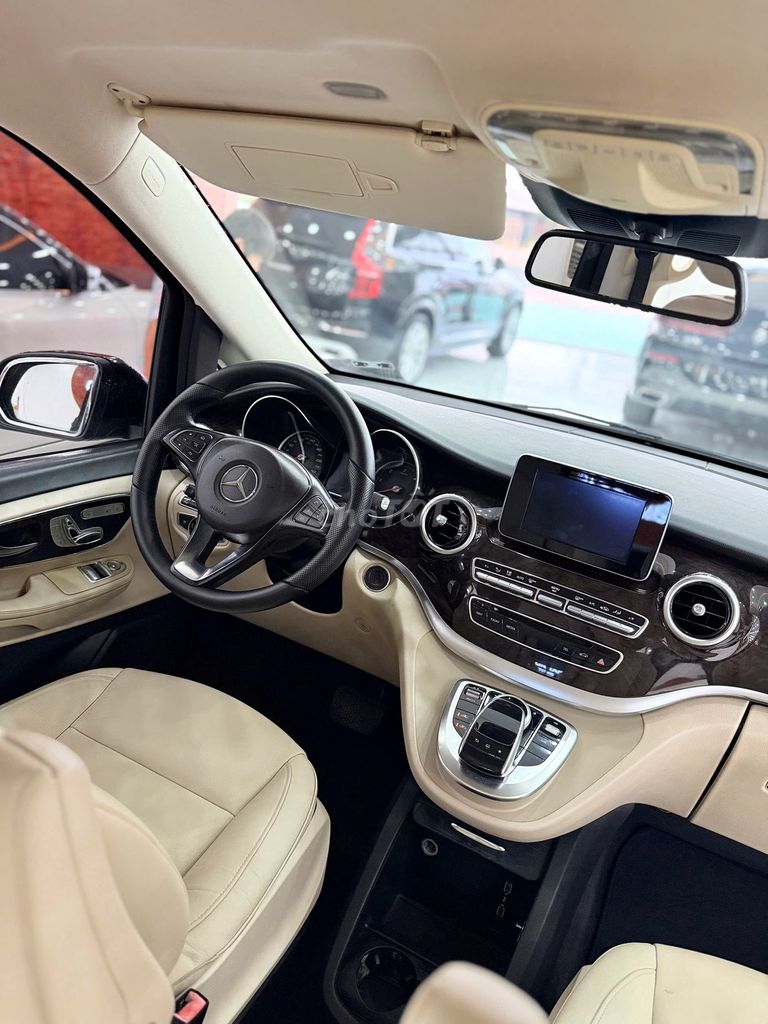 Mercedes Benz V Class 2015 V220d CDI - 122000 km. Mua bán Ô tô tại Quận 5 Tp Hồ Chí Minh được đăng bởi Ô Tô Thiên Hải  hình 8