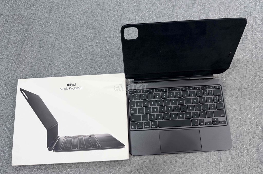 Bàn phím Apple Magic Keyboard Đen M4 11inch. Mua bán Máy tính bảng tại Quận Long Biên Hà Nội được đăng bởi Pham Viet hình 1