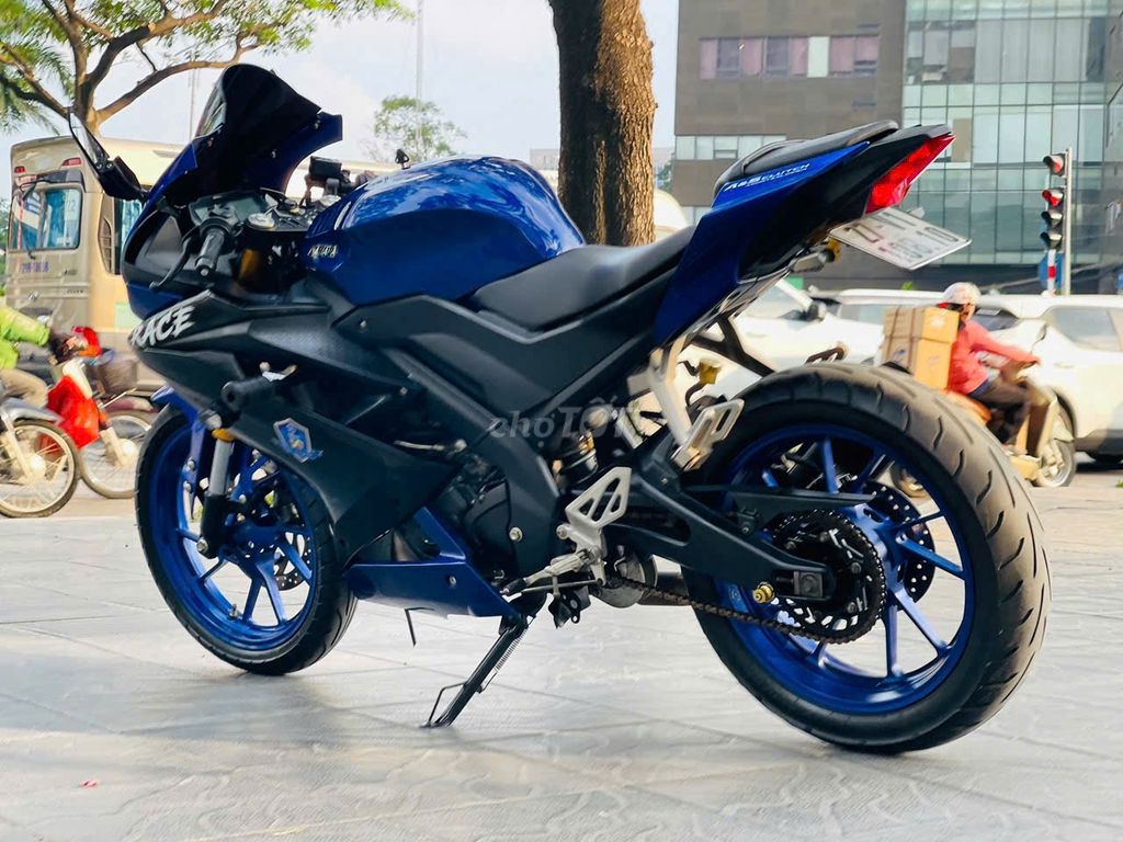 YAMAHA R15V3 XANH GP NGUYÊN ZIN CHÍNH CHỦ ĐI. Mua bán Xe máy tại Quận Nam Từ Liêm Hà Nội được đăng bởi MAI HÒA hình 2