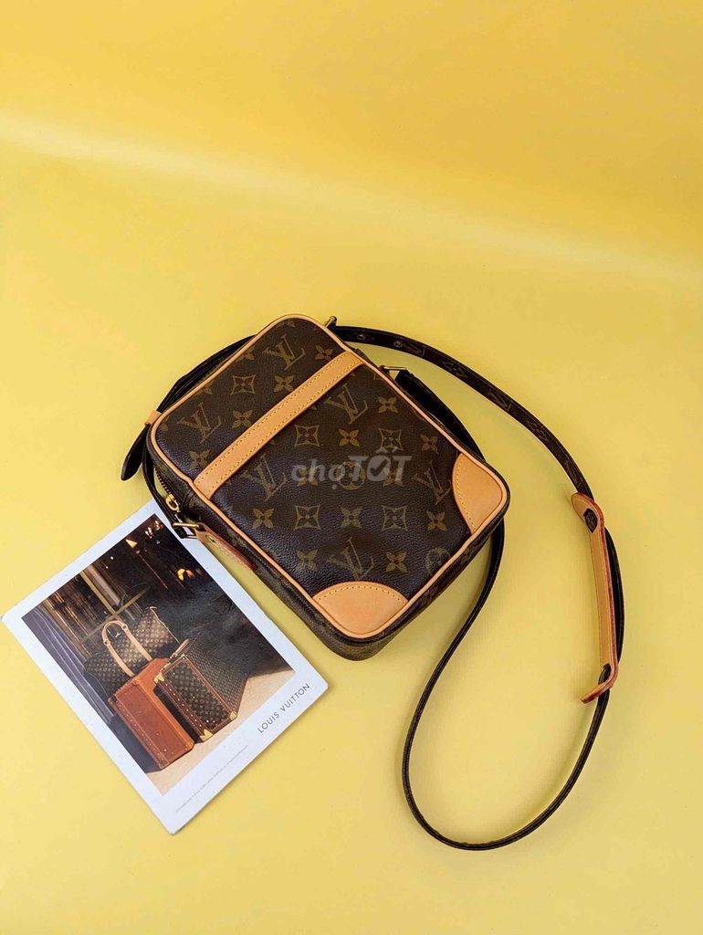 Túi đeo vai Louis Vuitton Danube Canvas Da Nâu. Mua bán Túi xách tại Thành phố Thuận An Bình Dương được đăng bởi Si 2hand  hình 1