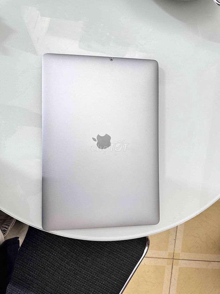 Apple MacBook Pro 2018 i7 15 inch 16GB/256GB Xám. Mua bán Laptop tại Quận Hoàng Mai Hà Nội được đăng bởi Nguyễn Hiền Trang  hình 1