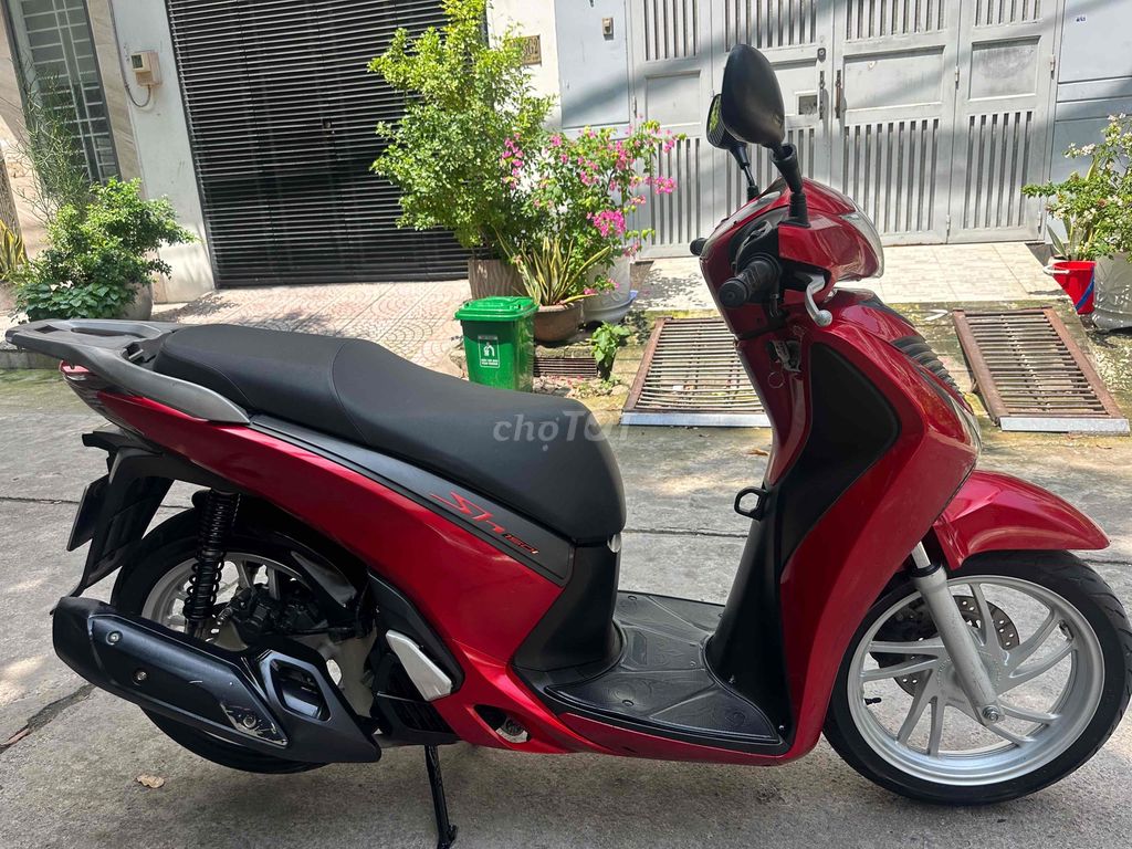 SH 125 2015 Đỏ 20.000km. BSTP 1 chủ công chứng