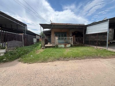 Bán nhà cấp 4.208m2 ngang 6,7m dài 30,8m Nở Hậu 7m. Ngay chợ Suối Cát