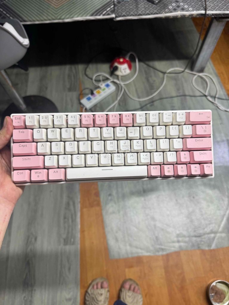 Bàn phím cơ LED RGB Hồng Trắng. Mua bán Phụ kiện (Màn hình, Chuột...) tại Quận Đống Đa Hà Nội được đăng bởi tu minh hình 1