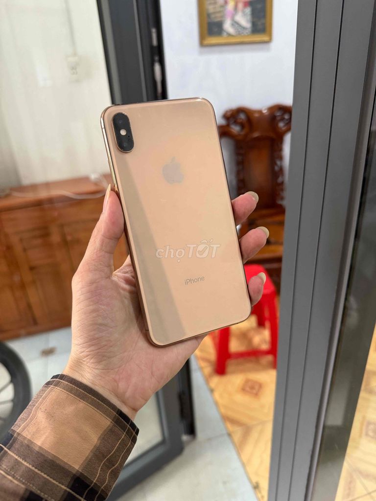 Apple iPhone Xs Max 64GB Vàng 98% mới. Mua bán Điện thoại tại Thành phố Buôn Ma Thuột Đắk Lắk được đăng bởi Nguyễn Tâm hình 1