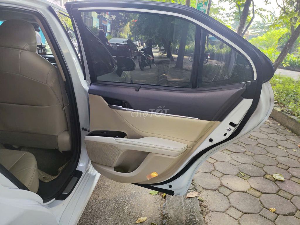 Toyota Camry 2020 2.5Q - 101650 km. Mua bán Ô tô tại Quận Hà Đông Hà Nội được đăng bởi Hưng Tấn hình 13