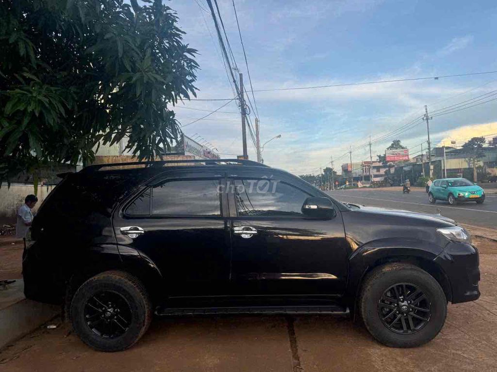 Toyota Fortuner 2015 2.7V 4x4 - 100000 km. Mua bán Ô tô tại Thành phố Pleiku Gia Lai được đăng bởi mr khanh hình 2