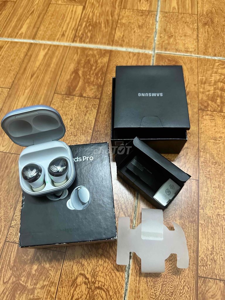 Tai nghe Samsung Galaxy Buds Pro Bạc Chống ồn. Mua bán Tivi, Âm thanh tại Thành phố Thủ Đức Tp Hồ Chí Minh được đăng bởi min la hình 1