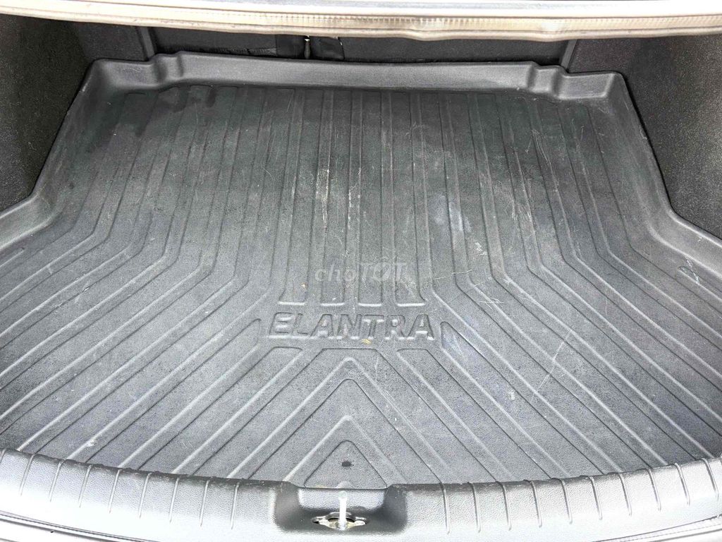 Hyundai Elantra 2017 1.6 MT - 90000 km. Mua bán Ô tô tại Huyện Gia Lộc Hải Dương được đăng bởi Nhất Tín Ô Tô Hải Dương hình 12